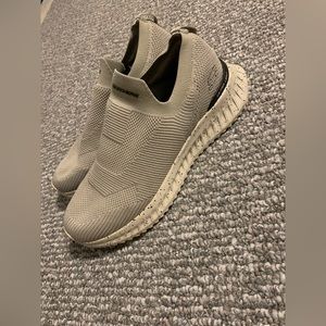 Mens Skechers size 12